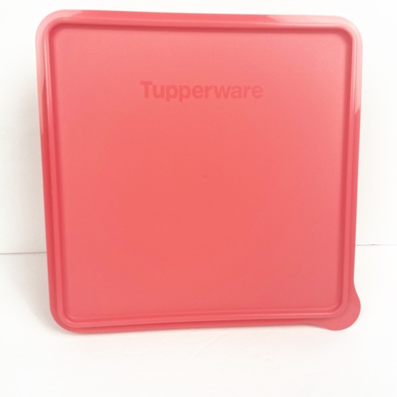 New !!!! Tupperware snack n store square k… - Picture 2 of 5